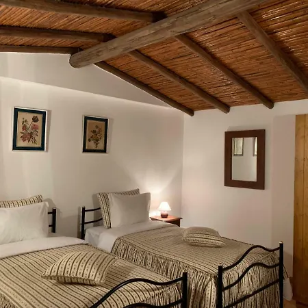 Hill House * Silves