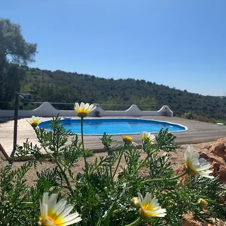 Hill House * Silves