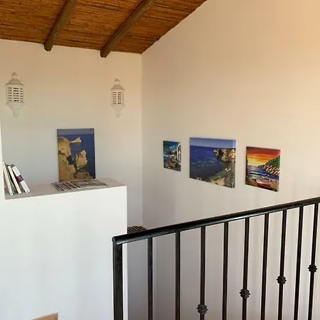Hill House Сasa de vacaciones Silves